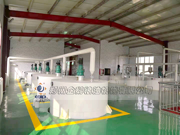 亞麻籽養(yǎng)晶罐、煉油鍋、結(jié)晶罐、預(yù)冷罐